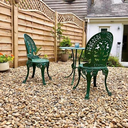Knocker Cottage Is A 3 Bedroom Made Up Of 1 Double Bedroom And 2 Small Double Bedrooms In Small Village 10 Min To Beaches Camborne Eksteriør billede