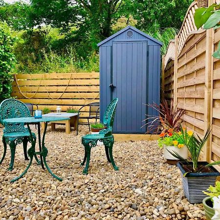 Knocker Cottage Is A 3 Bedroom Made Up Of 1 Double Bedroom And 2 Small Double Bedrooms In Small Village 10 Min To Beaches Camborne Eksteriør billede