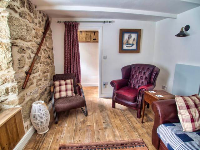 Knocker Cottage Is A 3 Bedroom Made Up Of 1 Double Bedroom And 2 Small Double Bedrooms In Small Village 10 Min To Beaches Camborne Eksteriør billede