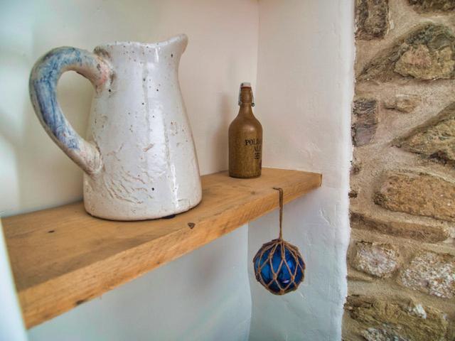 Knocker Cottage Is A 3 Bedroom Made Up Of 1 Double Bedroom And 2 Small Double Bedrooms In Small Village 10 Min To Beaches Camborne Eksteriør billede