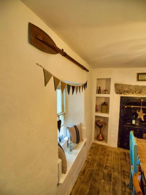 Knocker Cottage Is A 3 Bedroom Made Up Of 1 Double Bedroom And 2 Small Double Bedrooms In Small Village 10 Min To Beaches Camborne Eksteriør billede