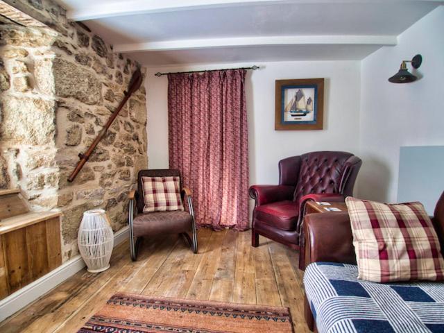 Knocker Cottage Is A 3 Bedroom Made Up Of 1 Double Bedroom And 2 Small Double Bedrooms In Small Village 10 Min To Beaches Camborne Eksteriør billede