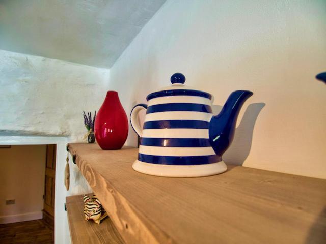 Knocker Cottage Is A 3 Bedroom Made Up Of 1 Double Bedroom And 2 Small Double Bedrooms In Small Village 10 Min To Beaches Camborne Eksteriør billede