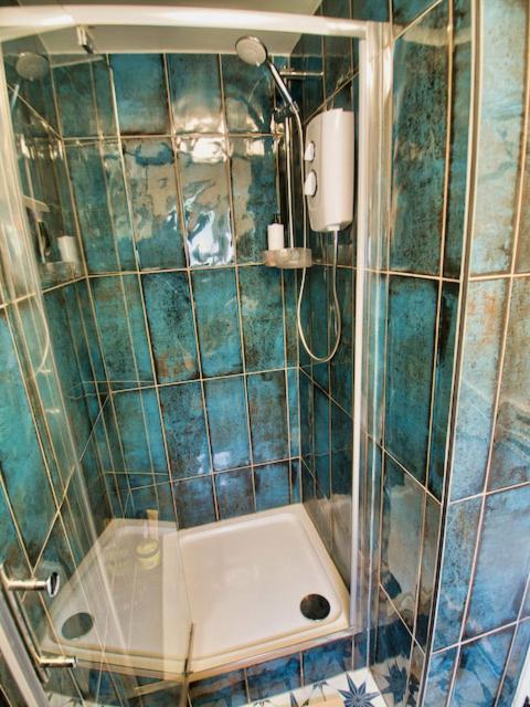 Knocker Cottage Is A 3 Bedroom Made Up Of 1 Double Bedroom And 2 Small Double Bedrooms In Small Village 10 Min To Beaches Camborne Eksteriør billede