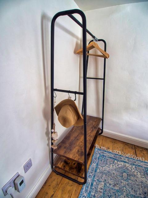 Knocker Cottage Is A 3 Bedroom Made Up Of 1 Double Bedroom And 2 Small Double Bedrooms In Small Village 10 Min To Beaches Camborne Eksteriør billede