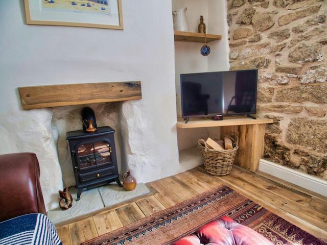 Knocker Cottage Is A 3 Bedroom Made Up Of 1 Double Bedroom And 2 Small Double Bedrooms In Small Village 10 Min To Beaches Camborne Eksteriør billede
