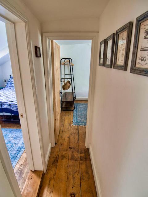 Knocker Cottage Is A 3 Bedroom Made Up Of 1 Double Bedroom And 2 Small Double Bedrooms In Small Village 10 Min To Beaches Camborne Eksteriør billede