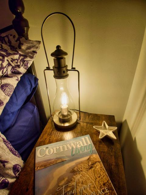 Knocker Cottage Is A 3 Bedroom Made Up Of 1 Double Bedroom And 2 Small Double Bedrooms In Small Village 10 Min To Beaches Camborne Eksteriør billede