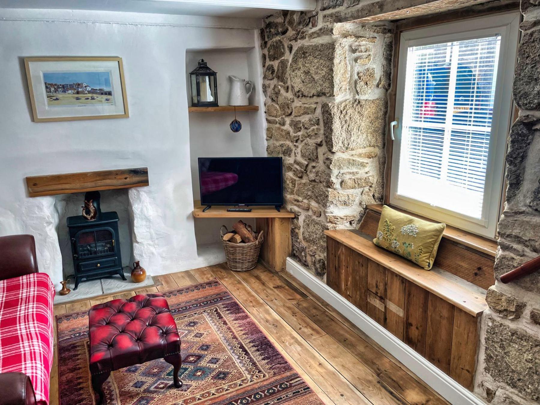 Knocker Cottage Is A 3 Bedroom Made Up Of 1 Double Bedroom And 2 Small Double Bedrooms In Small Village 10 Min To Beaches Camborne Eksteriør billede